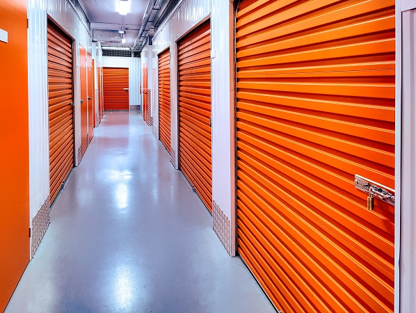 Commercial Storage Units: Rent or Buy? - Evan Transportation